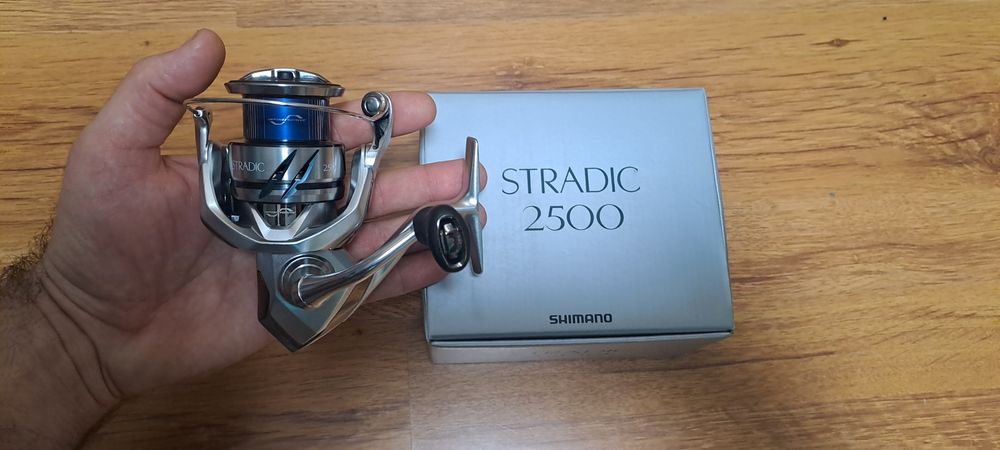 Макара Shimano Stradic 2500 FM