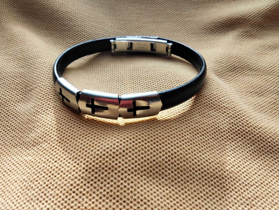 модерна дамска силиконова гривна с медицинска неръждаема стомана