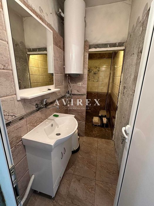 Продава се Тристаен апартамент в Пловдив, Кючук Париж - 86 кв.м за 1454 €/кв.м - Снимка #11