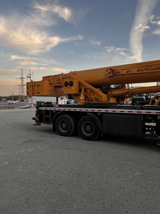 Xcmg 50 tonna sotuvda tayyor zoomlion avtokran