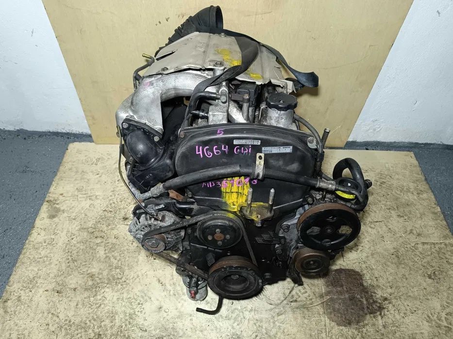 Привозной двигатель Mitsubishi Outlander 4G64 2.4L