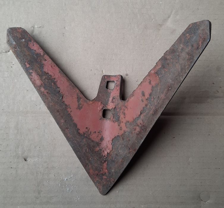 Лемех плуга  ...