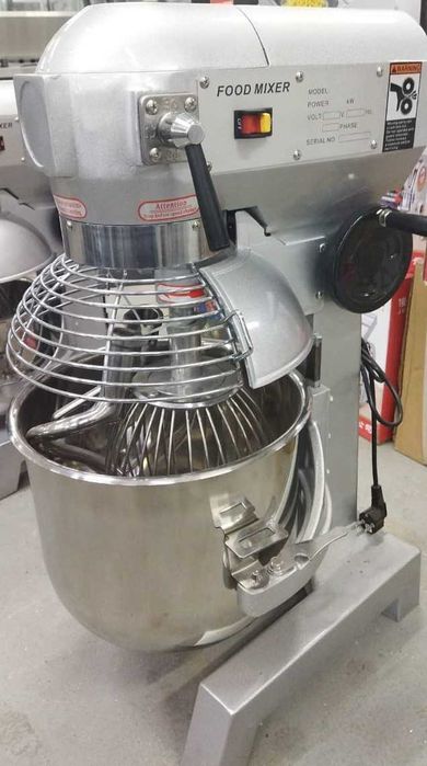 Миксер планетарный на 40 литров.