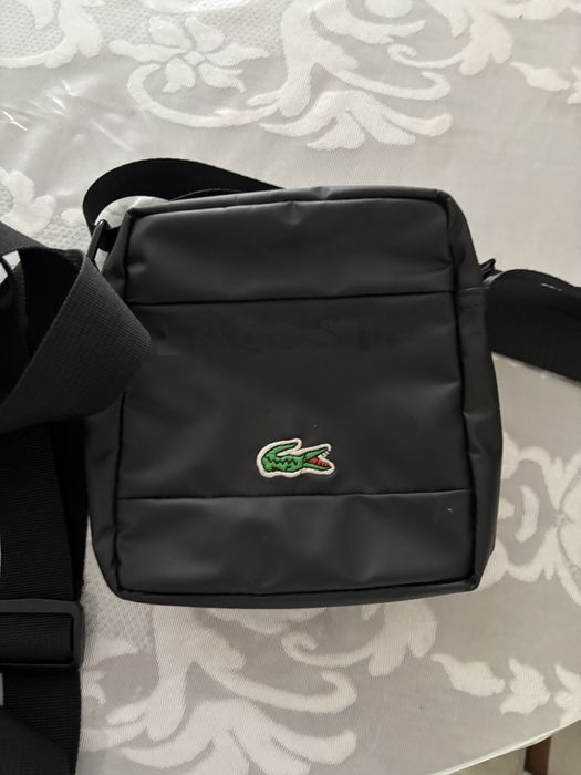 Продаю барсетку лакосте