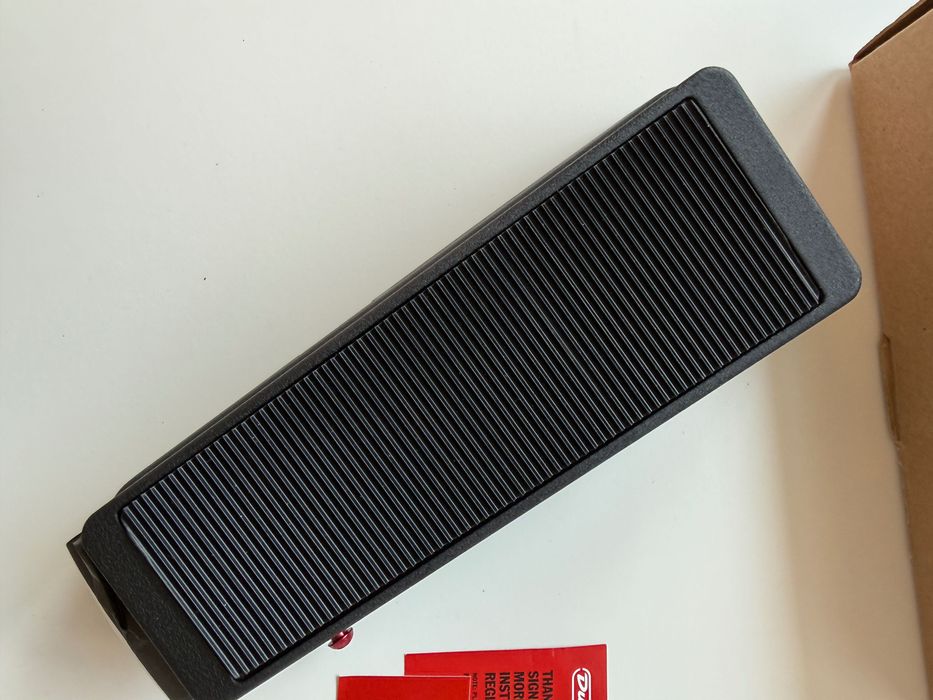 Pedala efecte wah JIM DUNLOP Original Cry Baby CUSTOM - noua