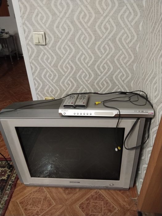 Продам телевизор SAMSUNG