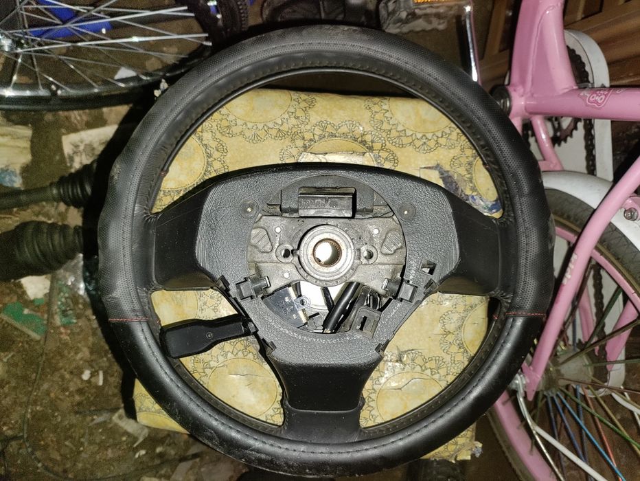 Продам руль Тайота