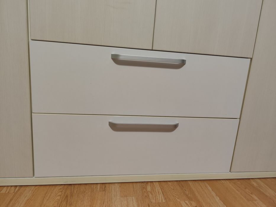 Vând dresing   300x220!