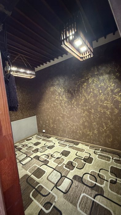 Нотурар жой ижарага берилади. Семурғ орқасида жойлашган