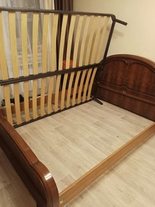 Продам кровать двухъярусная