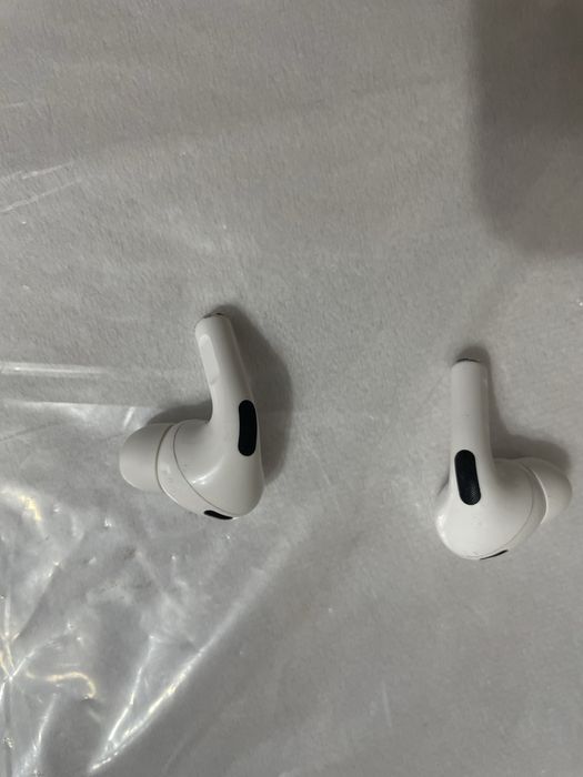 срочно продаю Airpods pro 2