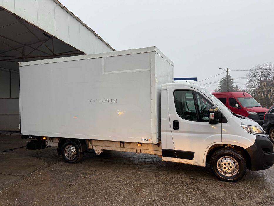 Citroen Jumper cu lift hidraulic omologat
