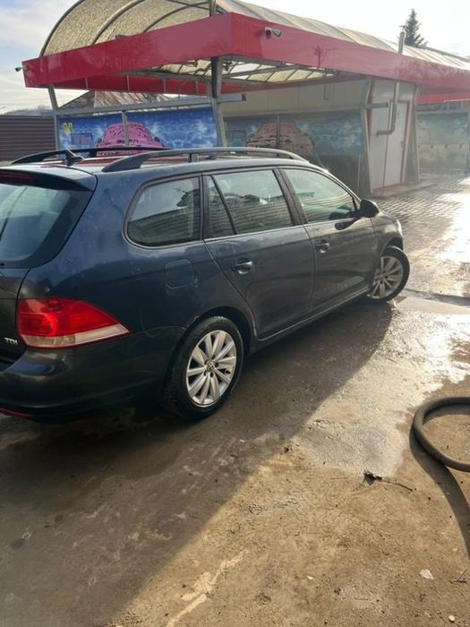 Mașina are defect cutia trebuie schimbată