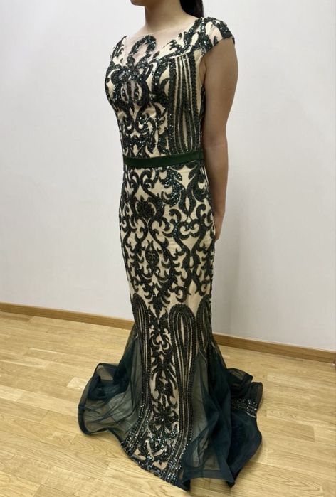 Вечернее платье.