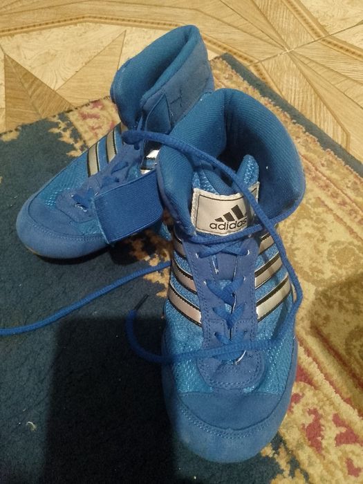 Продам борцовки для мальчика