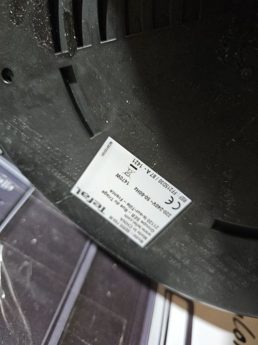 Friteuza Tefal Uno FF215D30, 1KG , 1.8L, 150°C-190°C , 4 persoane