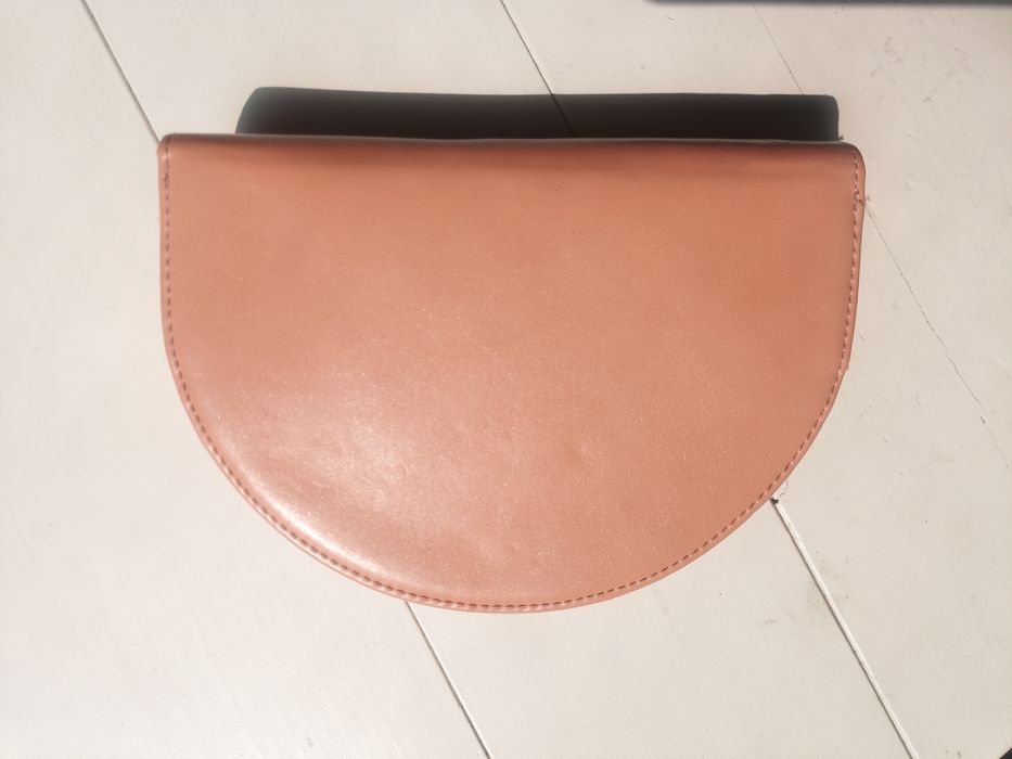 Чанта тип портмоне Reserved