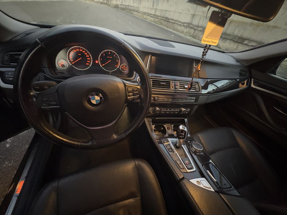 BMW 525 xdrive LCI 2015 218 cp Luxury Line
