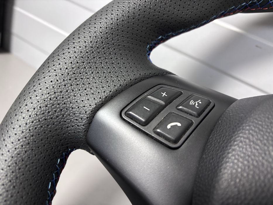 Volan M sport ca NOU Cadou Perfect Bmw 3 E90 E91 E92 E93 X1 E84