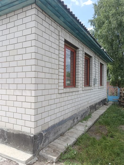 Продам теплый шпальный дом.