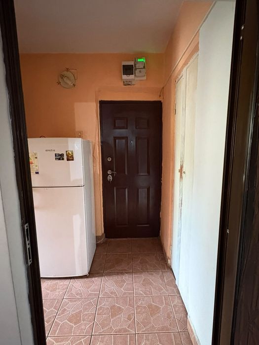 Închiriez apartament 2 camere Trivale