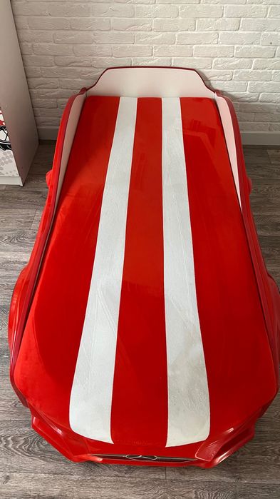 Детская кровать машинка