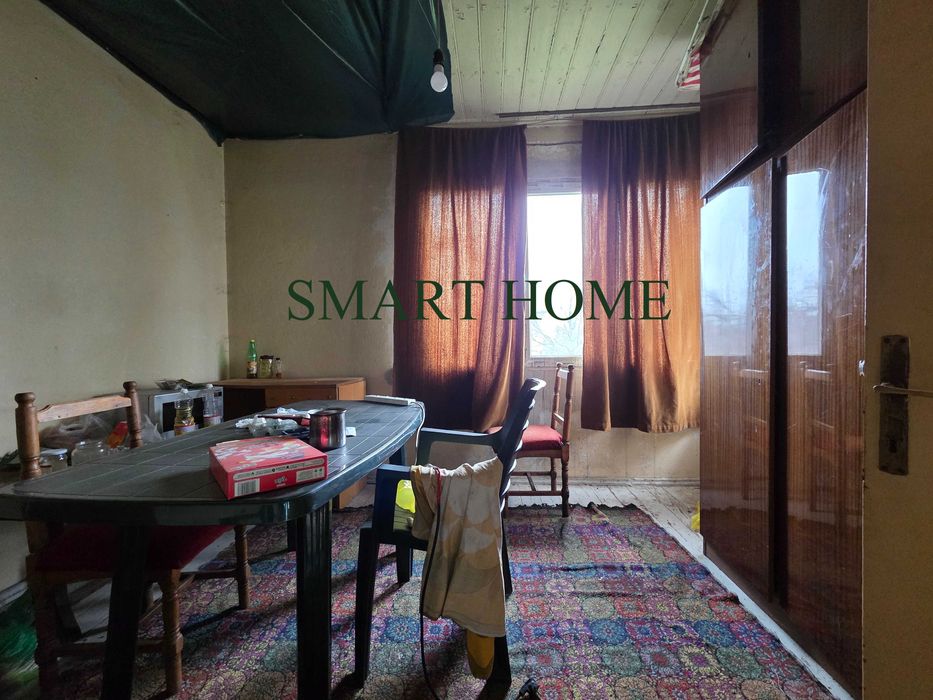 Двуетажна къща в с. Поликраище!