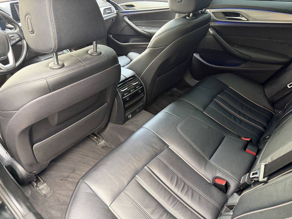 BMW G30 Seria 5 530D camere clima led distronic