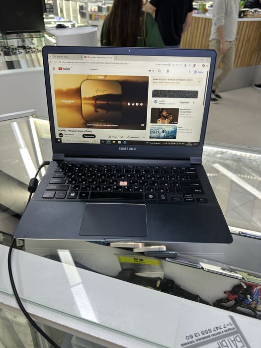 Срочно ультрабук Samsung