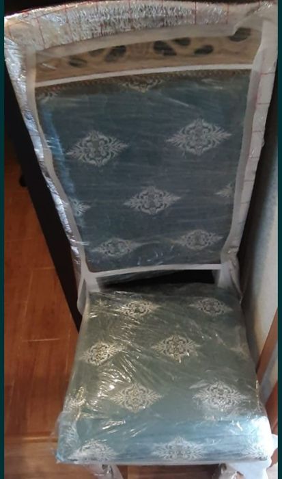 Продаётся стулья