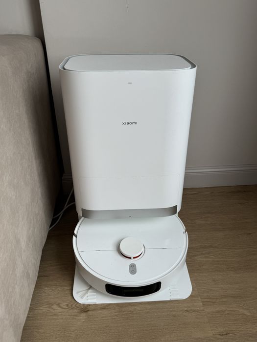 Продам робот пылесос