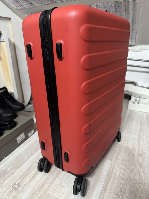 Продам чемодан Xiaomi размер M