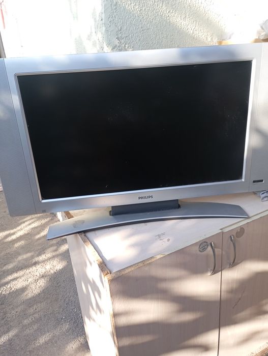 Телевизор PHILIPS