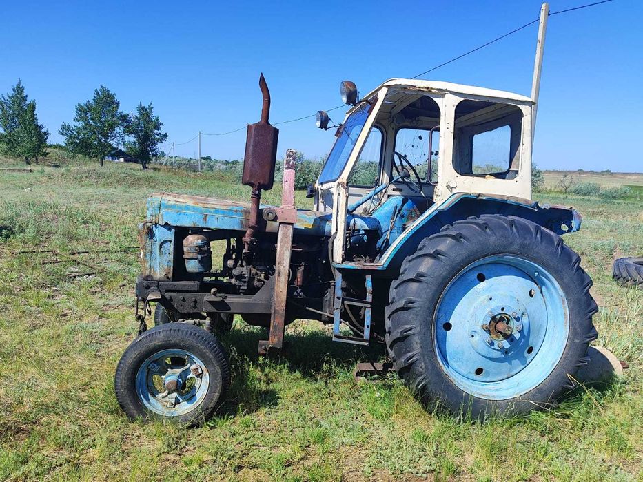 Продам трактор Т -40  в комплекте, на ходу