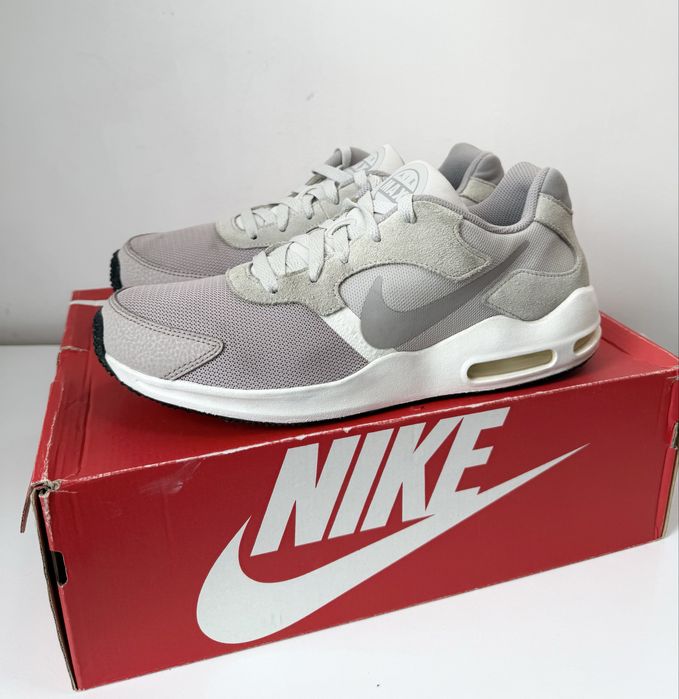 Nike Air Max Guile ( 42.5) 27.5см..Маратонки