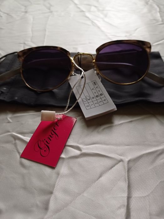 Ochelari de soare nou cu eticheta