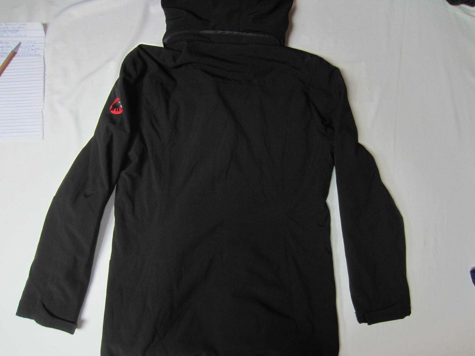 Geaca dama inscriptionata Mammut,masura L,stare buna,vezi DESCRIEREA