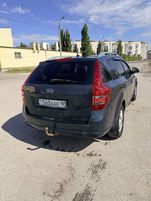 Киа сид 2008 год