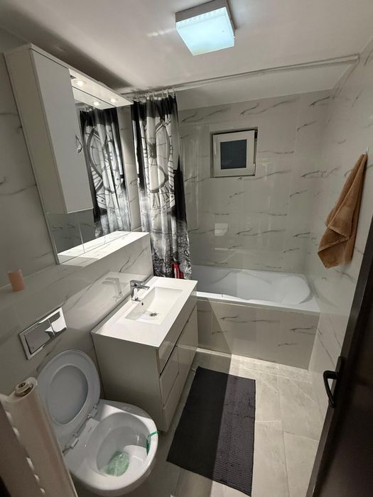 Închiriez apartament 2 camere zona Obcinelor
