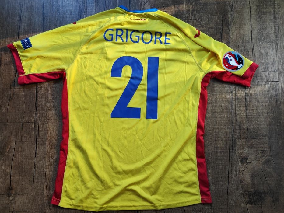 Tricouri de fotbal - preturi in descriere