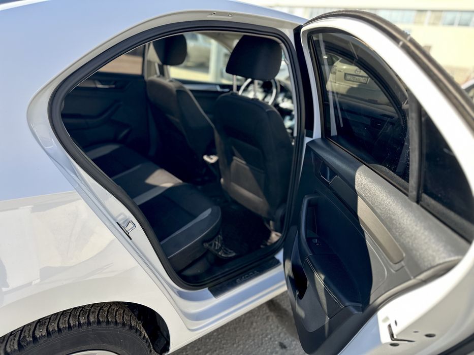 Skoda rapid 2019гв срочно!