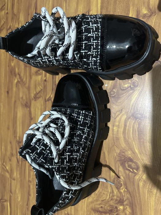 Женская обувь Prada