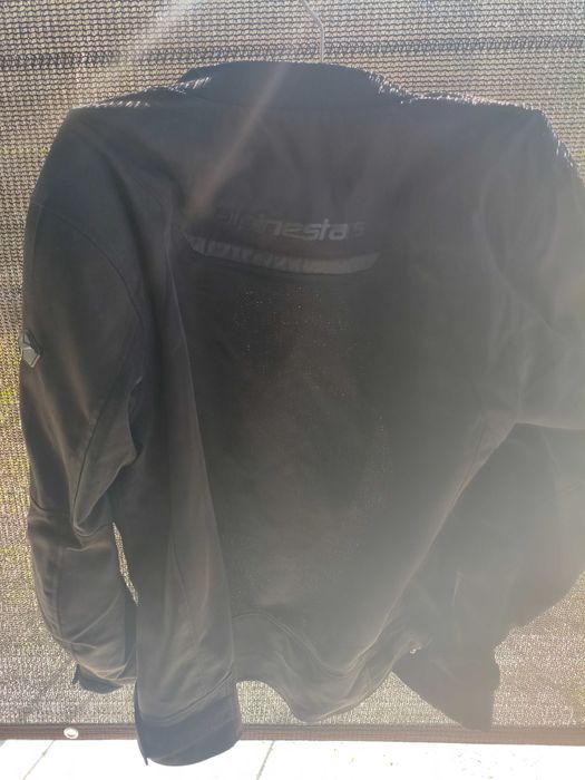 Продам куртку для мотоцикла