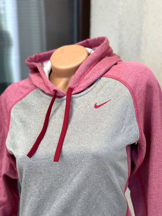 Дамски суичър Nike Therma-Fit - размер XS, Отлично състояние