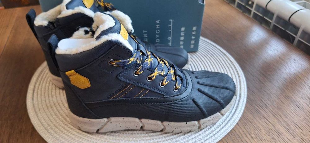 Нови боти/ботуши Geox и Biomecanics - н. 34