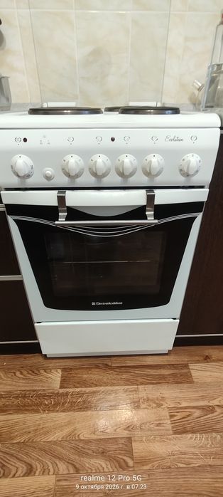 Продам плиту ELECTRONICS Deluxe