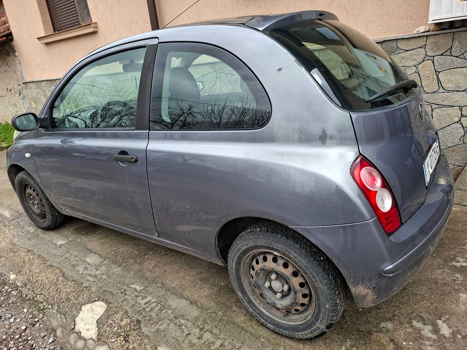 Продавам Нисан Микра 2009 за 1500 евро,бензин.