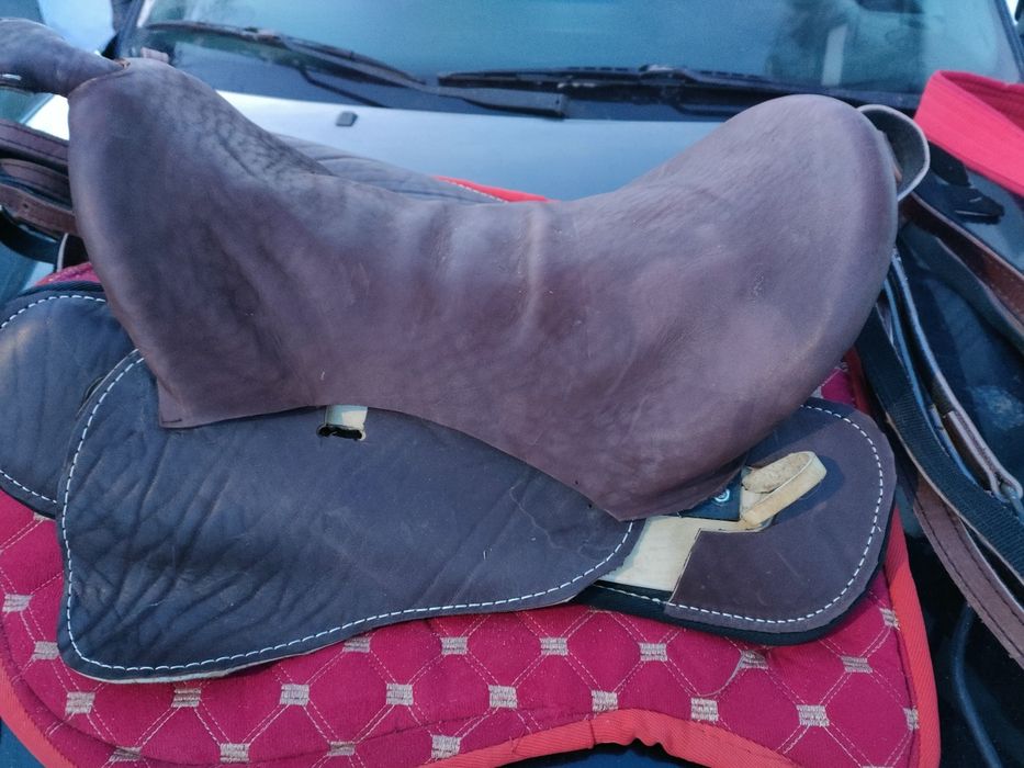 Продам новое седло кавалерия