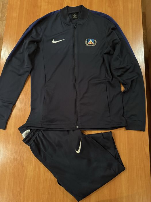 Nike dri fit levski екип