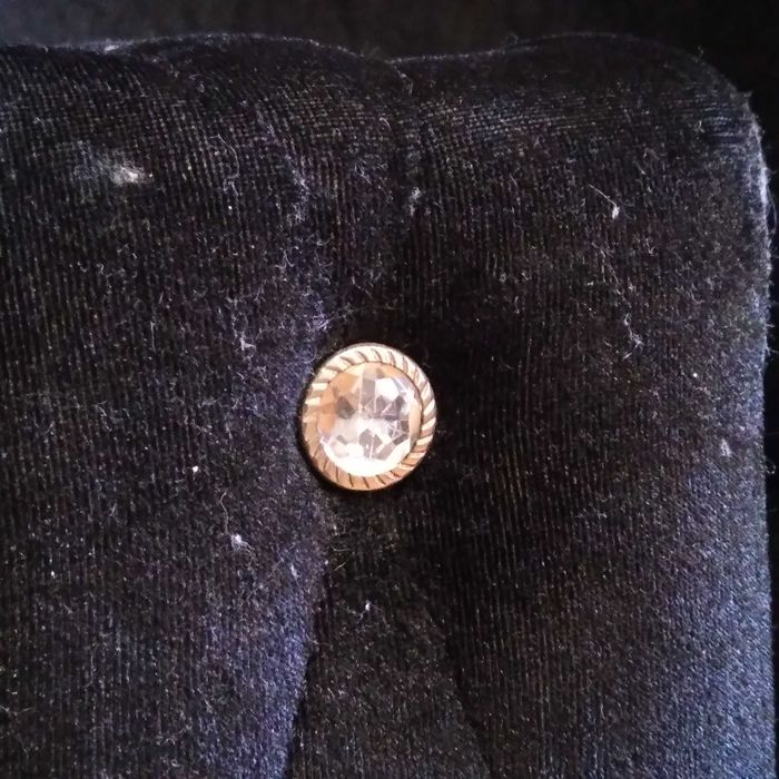 Черен фотьойл / кресло с изкуствени камъни